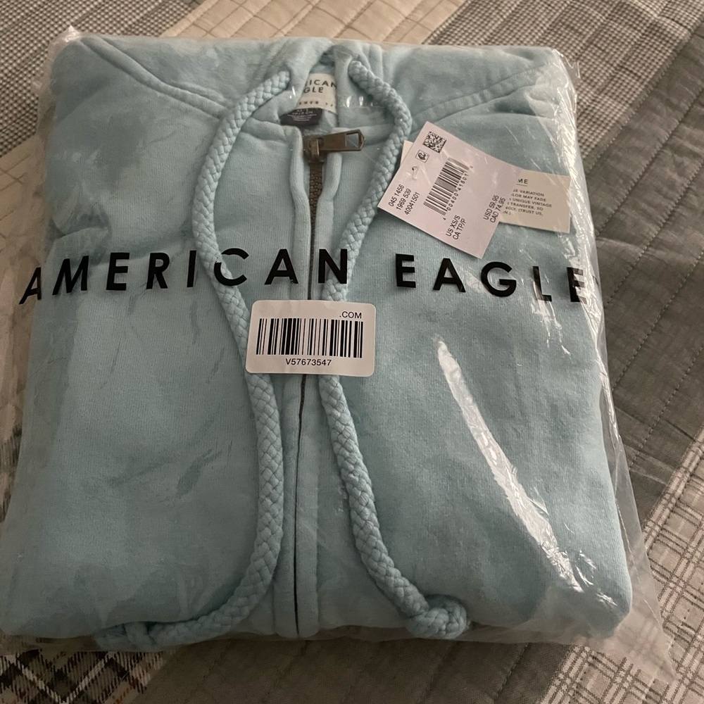 BRAN NEW ZIP UP HODDIE AE
